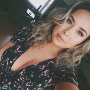 Meet your Posher, Holly